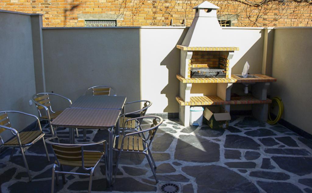 Apartamentos Rurales El Calama Zarza De Granadilla Chambre photo