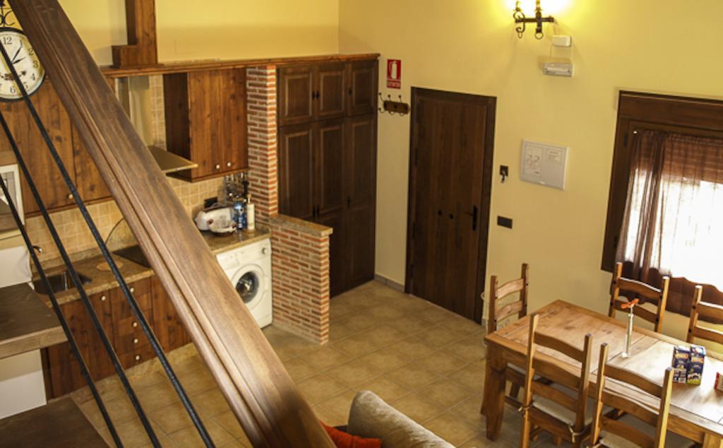 Apartamentos Rurales El Calama Zarza De Granadilla Chambre photo