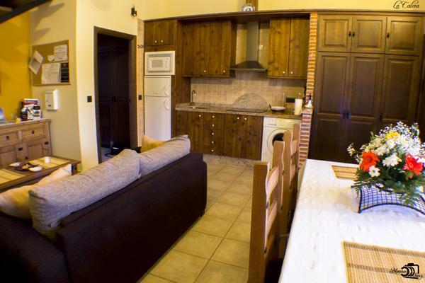 Apartamentos Rurales El Calama Zarza De Granadilla Extérieur photo