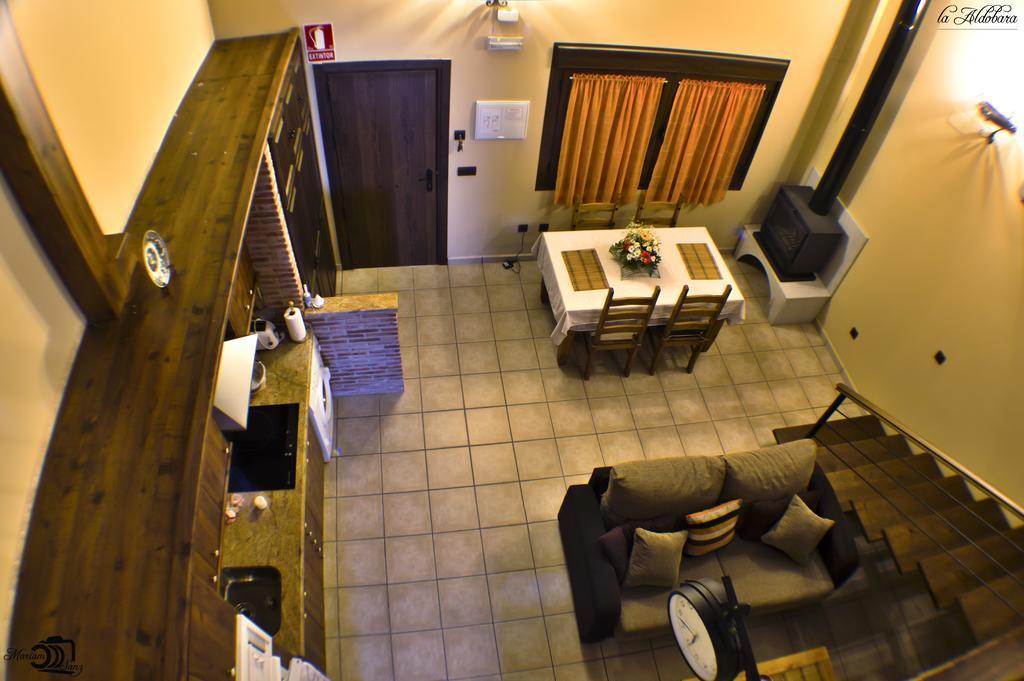 Apartamentos Rurales El Calama Zarza De Granadilla Extérieur photo