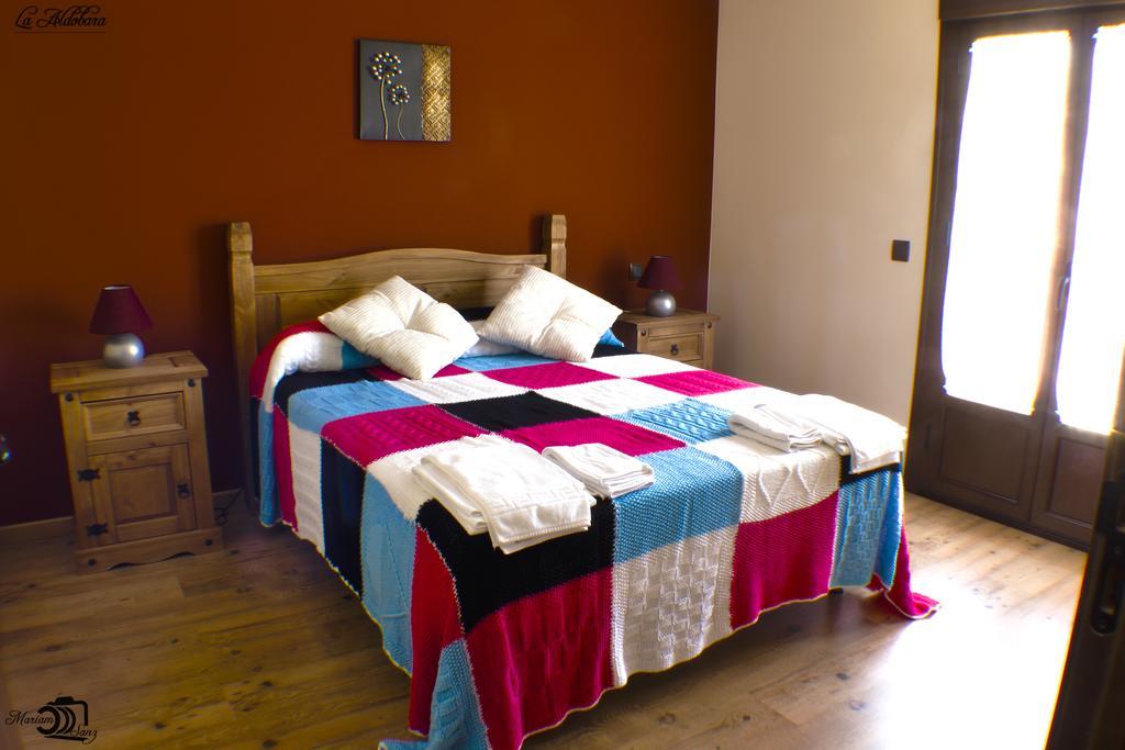 Apartamentos Rurales El Calama Zarza De Granadilla Extérieur photo